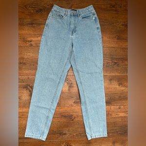 Misguided ~High Rise Mom Jean Size 4